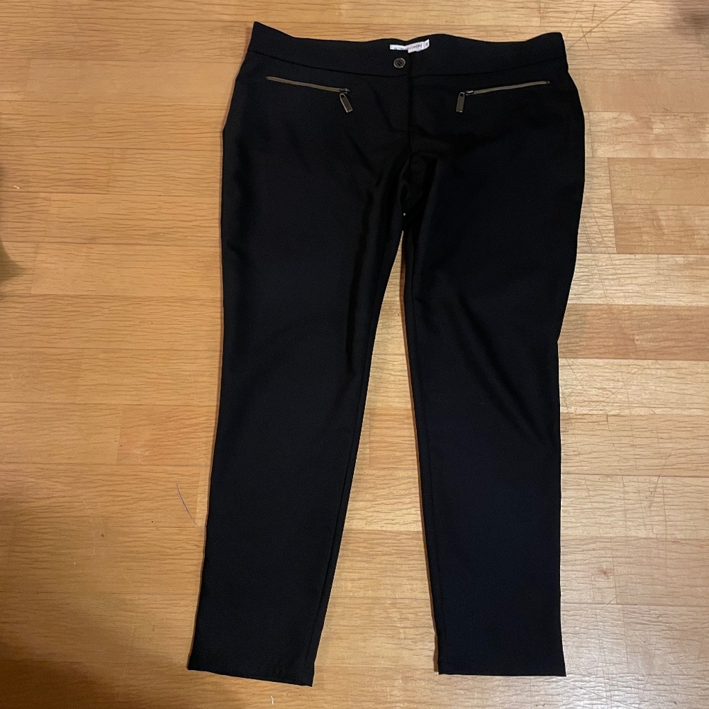 Jacqueline Conoir Black Size 10 Low Rise Crop Pants
